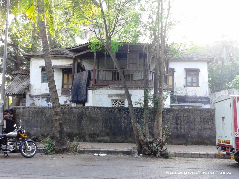 Last Bungalow of Seven Bungalows Survives ~ Wannabemaven